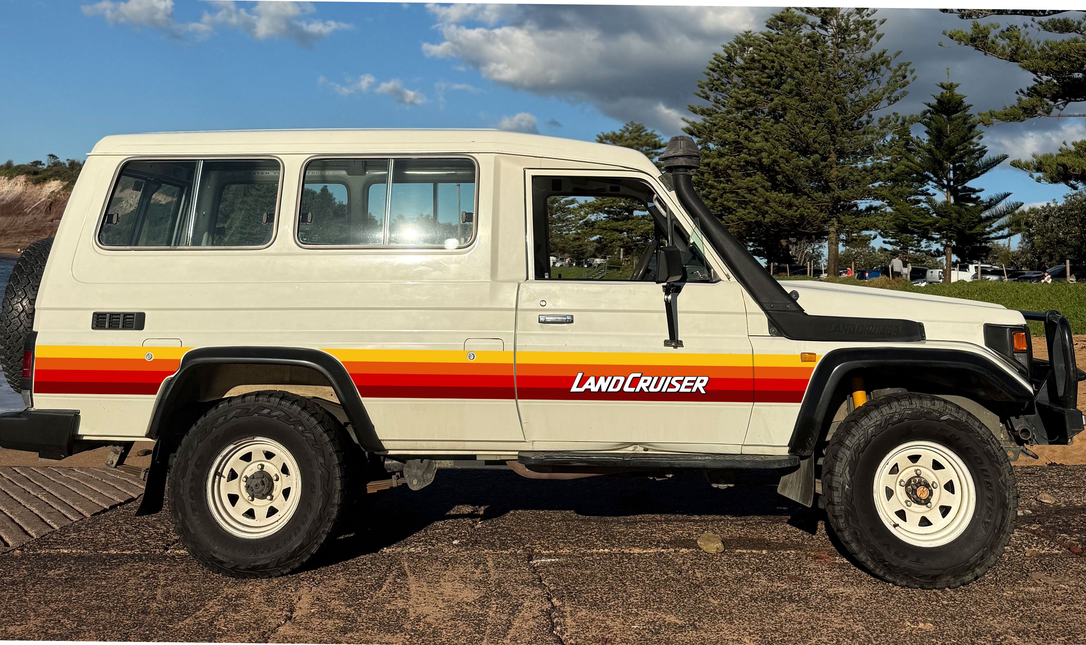 Troopy Sunset Stripe Kit – Retro Californian Decals for Troopcarrier with Wheel Arch Flares